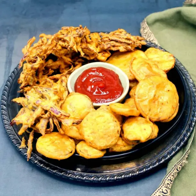 Vegetable Pakora at Aroma Delight, Burlington MA